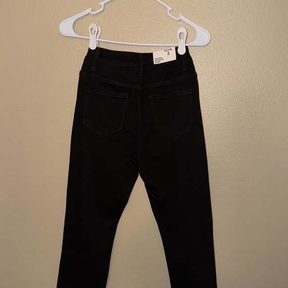 Forever 21 Black Skinny Jeans - Picture 11 of 11